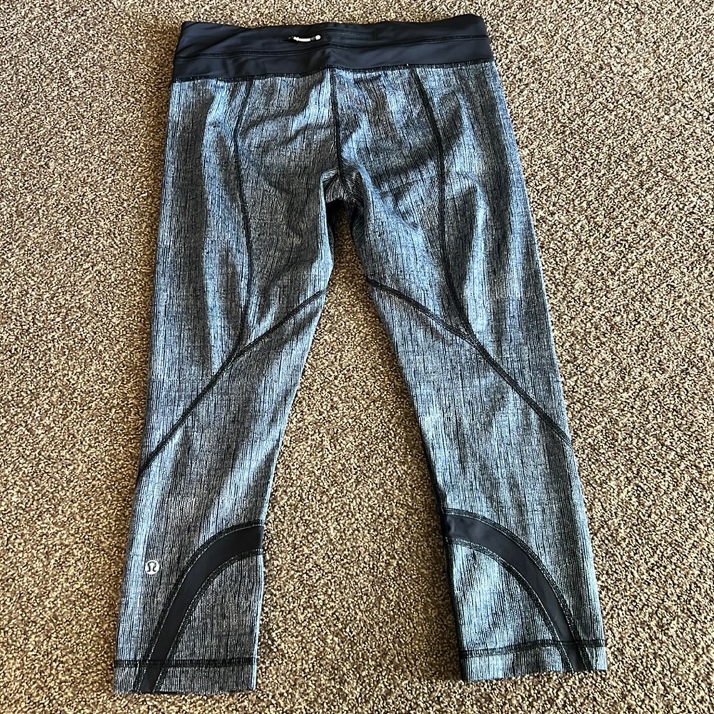 Lululemon cropped leggings